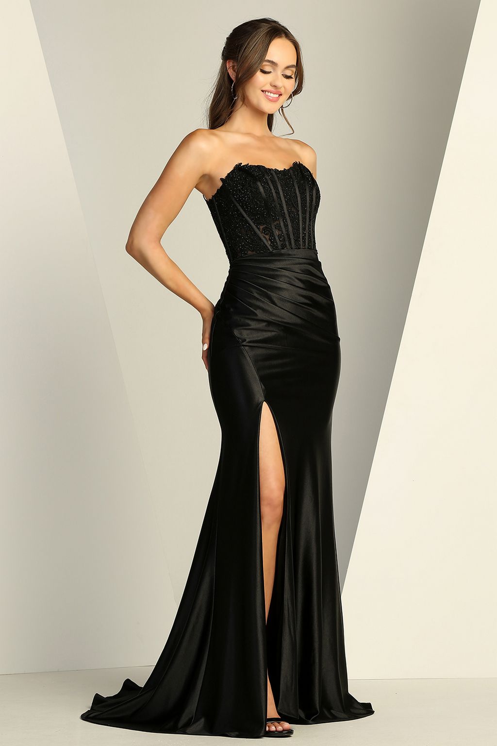 Adora 3235 Black	S Sale